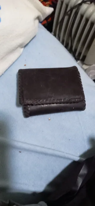 Cartera de cuero marrón