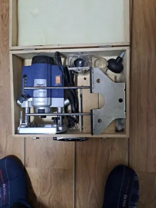 Fresadora Eléctrica Varo 900w