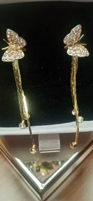 Pendientes mariposa dorados