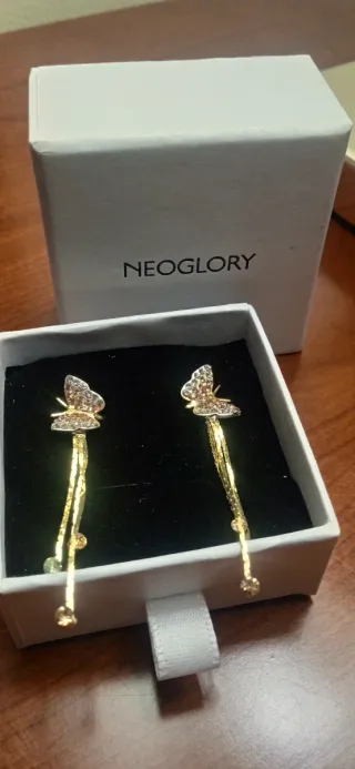 Pendientes mariposa dorados