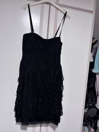 Vestido negro encaje tirantes