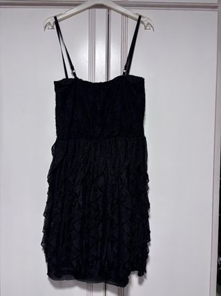 Vestido negro encaje tirantes