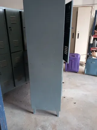 3 Armadietti Metallici con 6 Scomparti unità