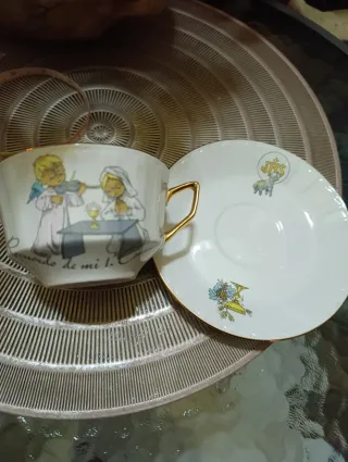 Taza y platillo comunión porcelana