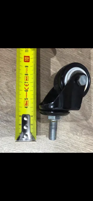 Ruedaa Negras Muebles 40mm. Cuatro unidades.