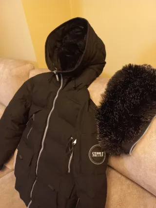 Cazadora Supply Demand Negra