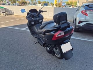 Suzuki Burgman 400. Buen estado. Solo 44.000km