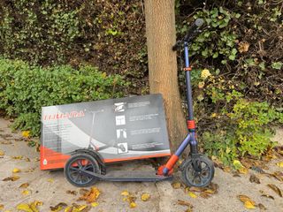 Patinete Tijana con freno, patilla y caja