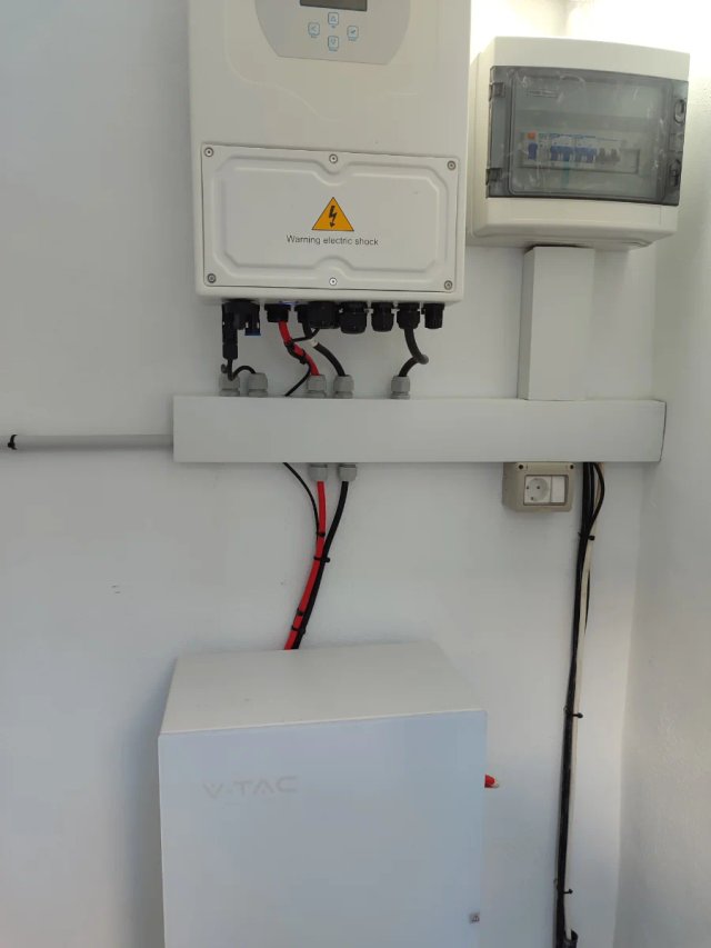 Energia solar, Baterias , inversor