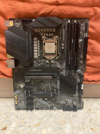 Procesador Intel i7-10700F + Placa Base Z490A pro