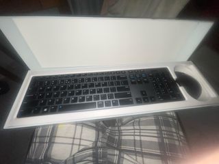 Teclado y Ratón Dell KB900