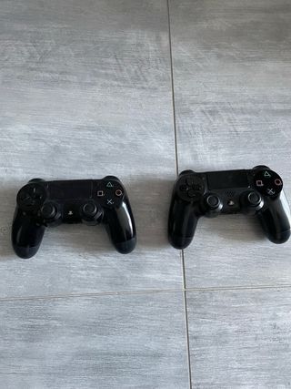 Sony PS4 Slim 500GB Jet Black con 2 joypad