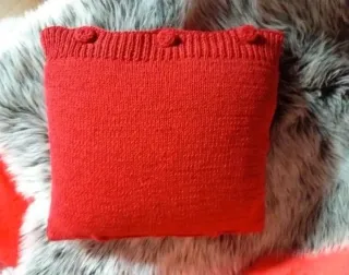 Cuscino decorativo 40x40cm .rosso maglia