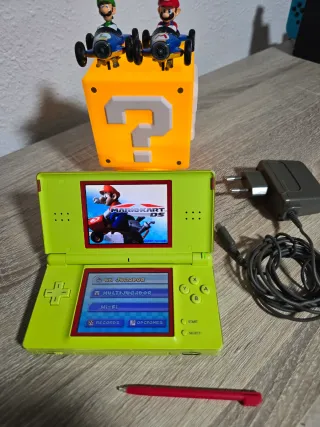 Nintendo DS Lite Mario Kart