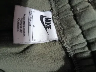Pantalones de chándal Nike beige y verde