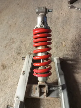 Amortiguador derbi senda