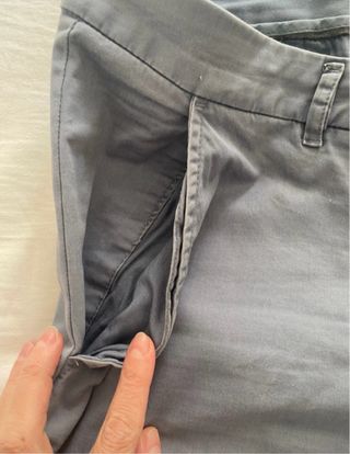 Pantalón chino azul claro