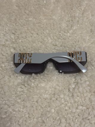 Occhiali da sole blu