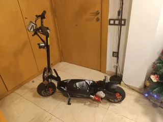 Patinete eléctrico en muy buen estado