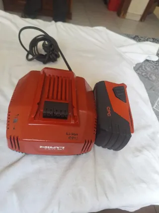 Cargador Hilti C 4/36-350 y Batería 22V 5.2Ah