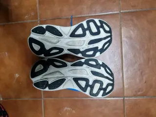 Zapatillas Hoka Bondi 8 Talla 41.5