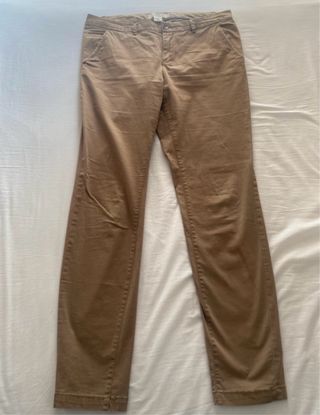 Pantalón chino marrón claro