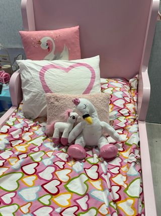 Cama infantil rosa Ikea