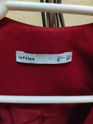 Blazer rojo sin cuello