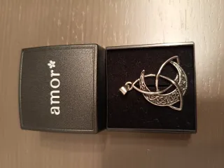 Collar Luna Triqueta Plata