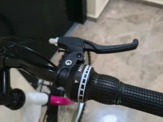 Bicicleta infantil 24 blanca y morada