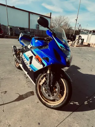 Suzuki GSX-R 600  EN PERFECTAS CONDICIONES