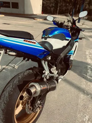 Suzuki GSX-R 600  EN PERFECTAS CONDICIONES