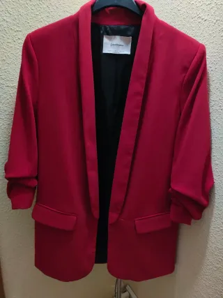 Blazer Stradivarius Rojo Talla M