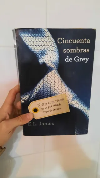 CINCUENTA SOMBRAS DE GREY