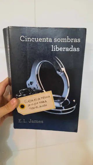 CINCUENTA SOMBRAS DE GREY