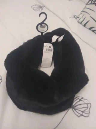 Sciarpa nera da donna