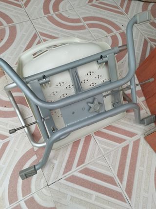 Silla de baño giratoria