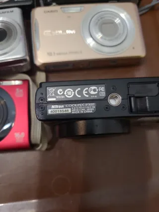 Lotto 28 di 10 fotocamere