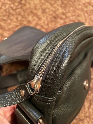 Borsa a spalla in pelle nera da uomo Yanko nuova