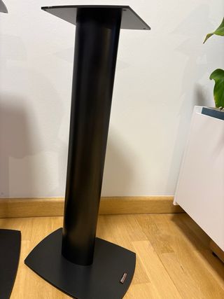 Soportes Dynaudio para Altavoces.