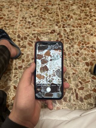 iPhone 11 64GB Rosso