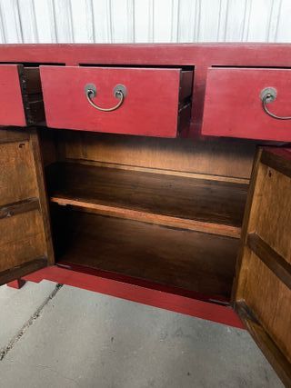 Cómoda madera y chapa lacado