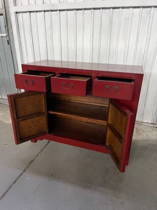 Cómoda madera y chapa lacado