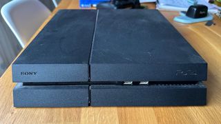 Consola Sony PS4 Nera + 3 Controller + 6 Giochi