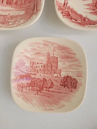 Platos Vintage Johnson Brothers