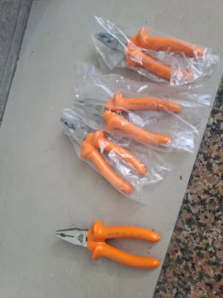 Alicates Universales Naranja (4uds) bellota