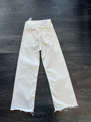 Pantalones vaqueros anchos tiro alto