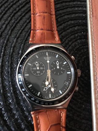 Swatch Irony Cronógrafo Marrón/Negro