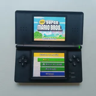 Nintendo DS Lite Nero + Cartuccia TTDS con Giochi