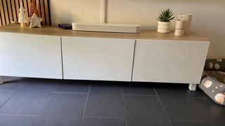 Mueble TV moderno madera y blanco